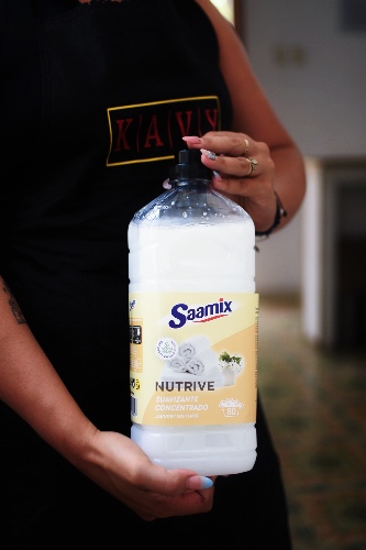 Suavizante concentrado para ropa nutritivo