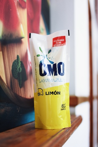 Lavavajillas Omo de Limón